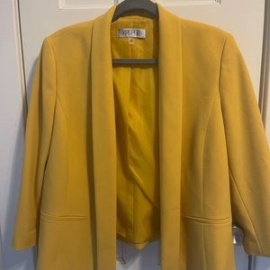 Yellow blazer